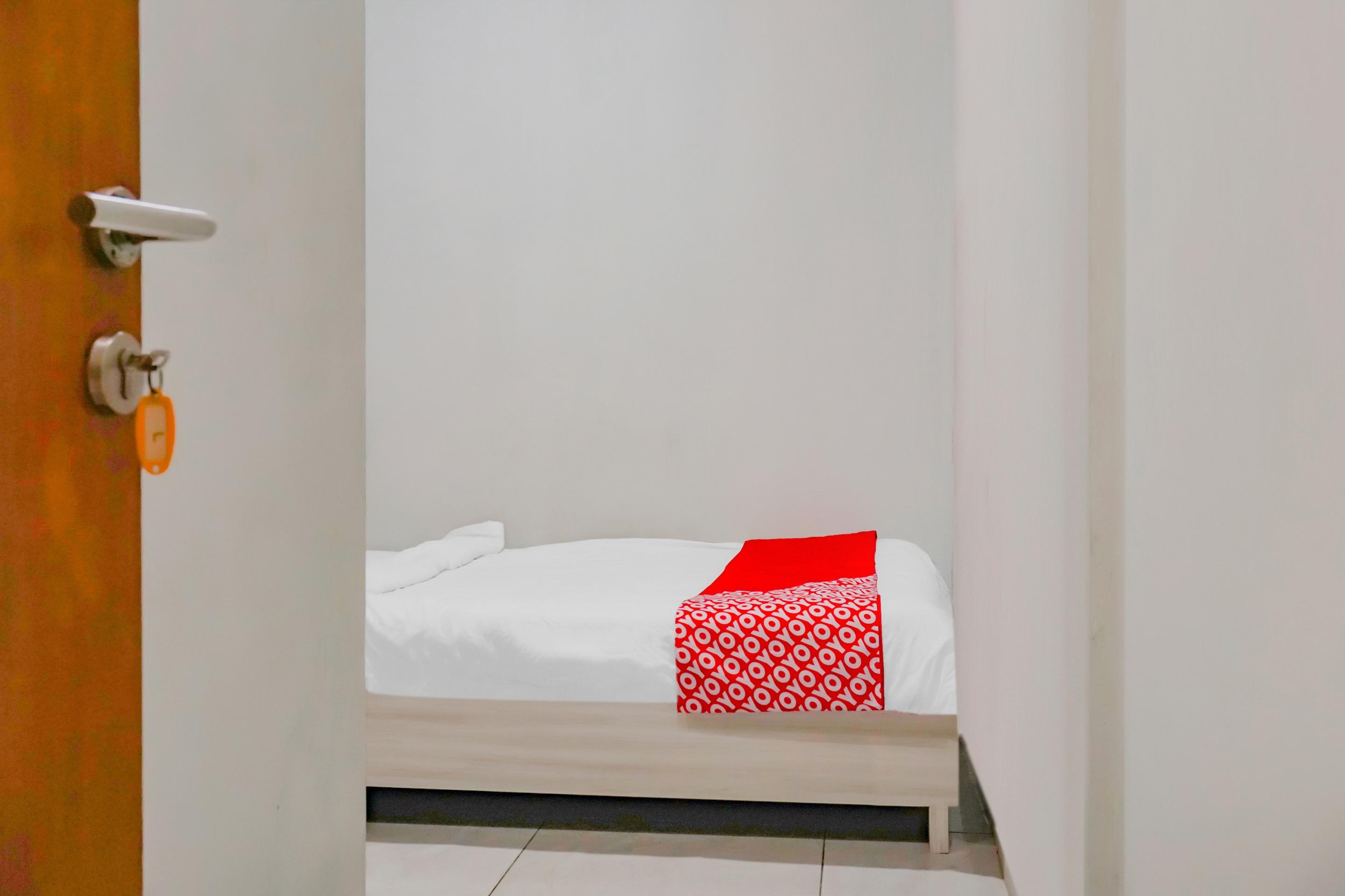 Reddoorz @ Limo Depok Hotel Bagian luar foto