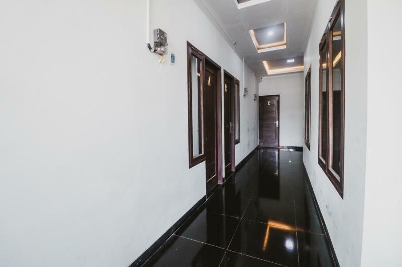 Reddoorz @ Limo Depok Hotel Bagian luar foto